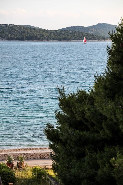 Apartments Rajna Žaborić Zewnętrze zdjęcie